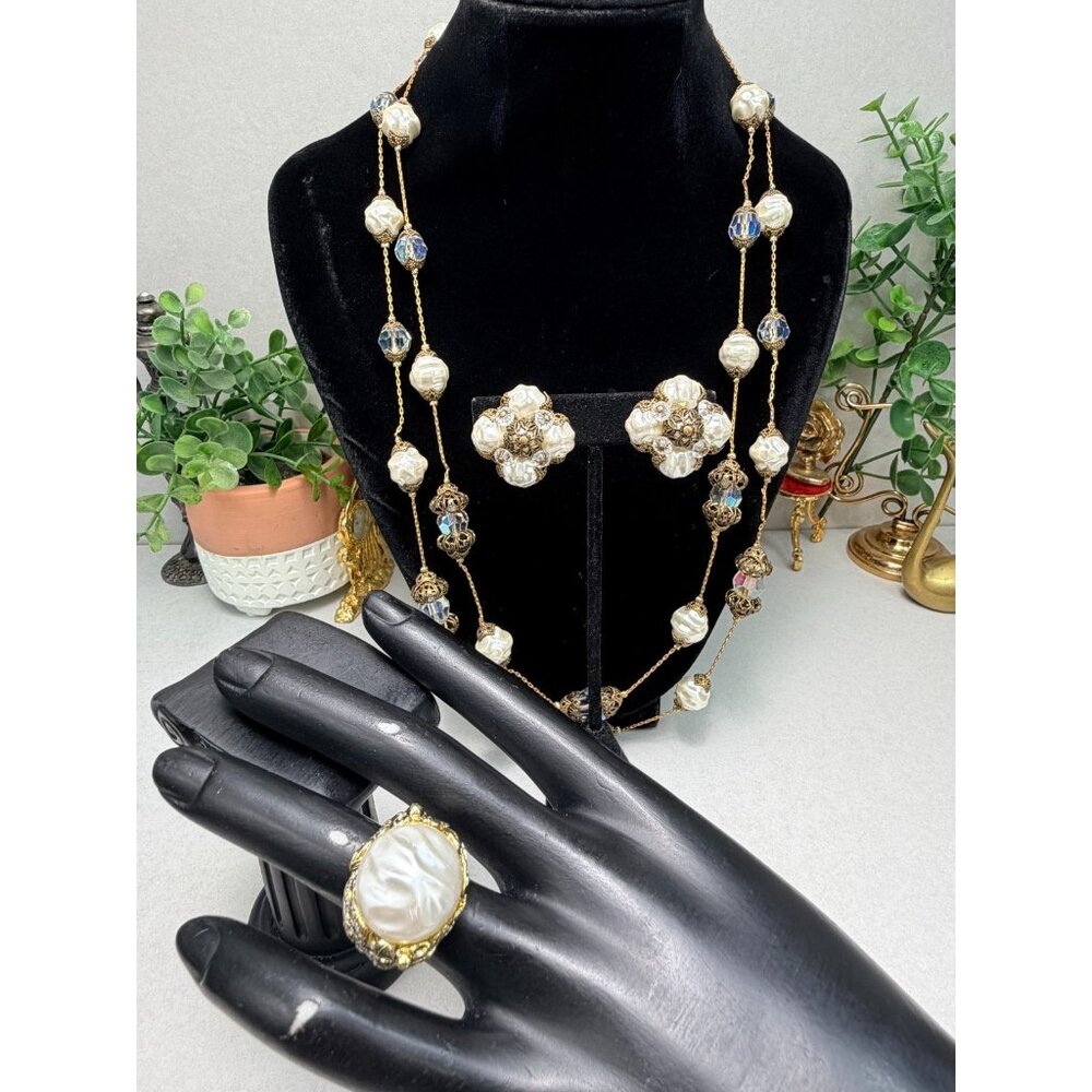 Vintage Stunning Czech Aurora Borealis Glass Necklace Earrings And Ring Set